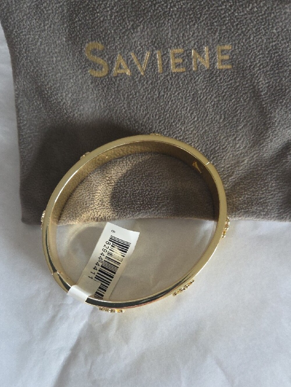 SAVIENE 18K Goldplated & Cubic Zirconia Clover Bangle - Picture 6 of 8